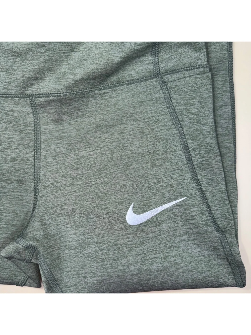 Nike Dri-FIT Women’s Green Cropped Leggings Size S
